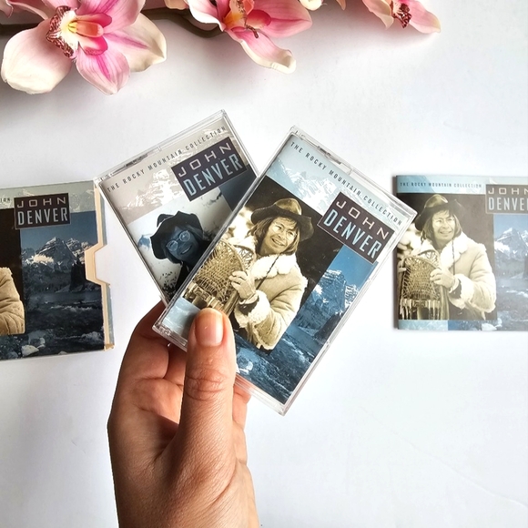 John Denver The Rocky Mountain Collection 2 Cassette Tape Boxed Set 1996 RCA Vtg - Picture 2 of 15